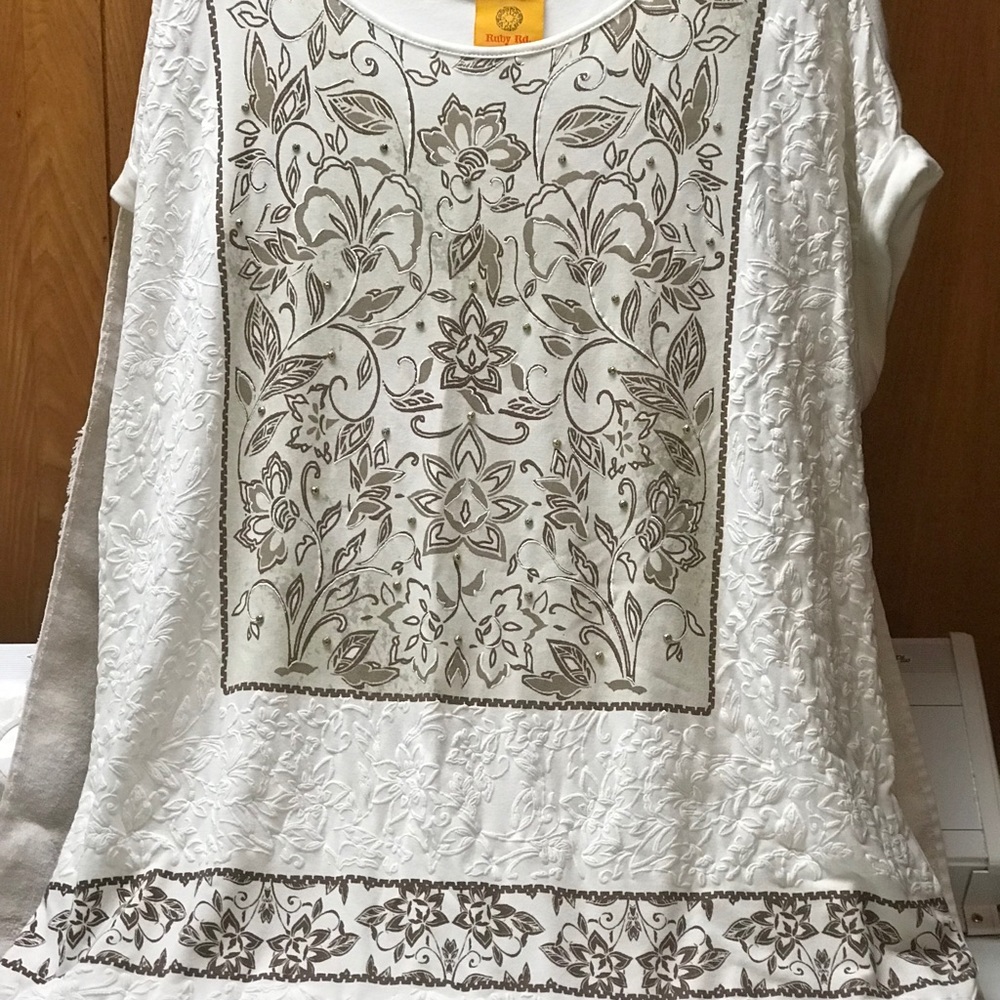 Ruby Rd Ivory Floral Top L